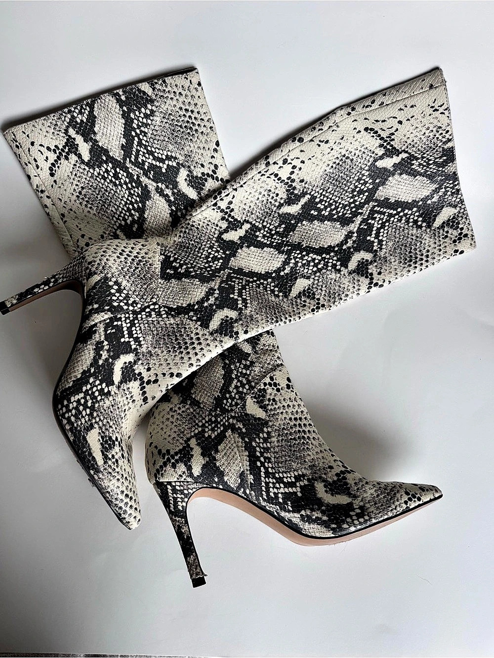 Steve Madden Snake Print Stiletto Heels Black & White Size 6M